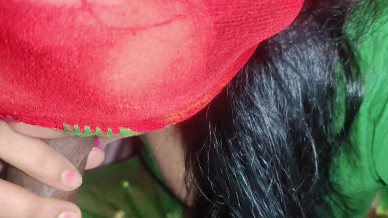 Hotpooja86900: Yenge geceleri sikimi aradı