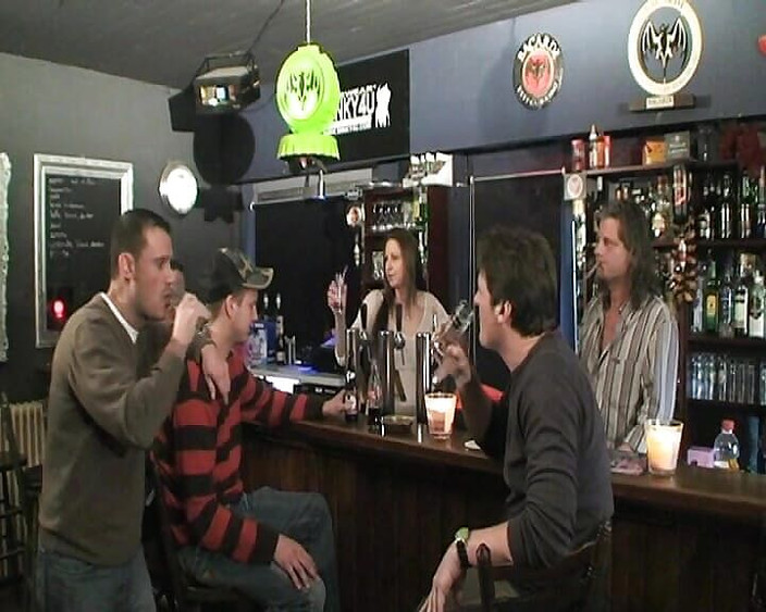 Alfacontent World: इस सुनहरे बालों वाली को विशेष चुदाई मिलने वाली है