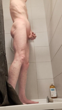 Good Handjob in the Shower