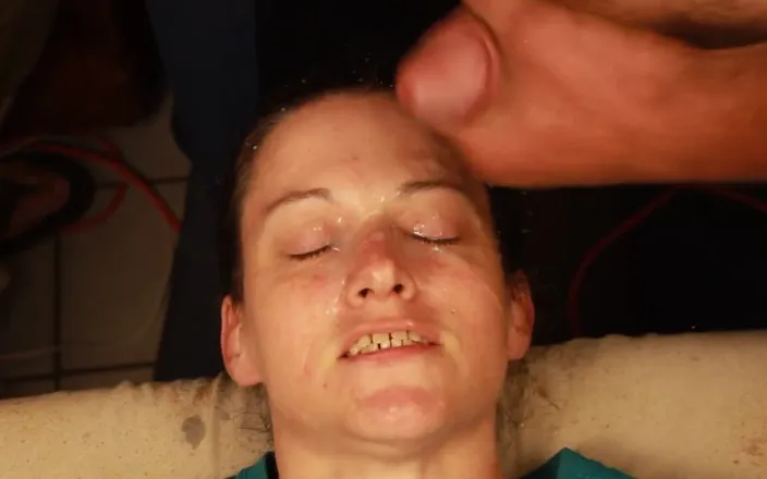 Dirty Dees: Dirty Dees Loves to Be Blasted with a Big Facial