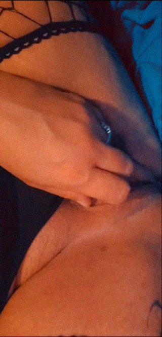 SuperHeadStormyRae: Big clit