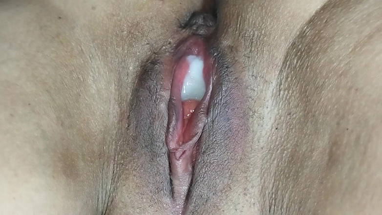 DulceVaginasPRO: Karım domaltarak o kadar seksi görünüyor ki ona dokundum ve...