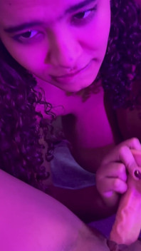 Aksi hot lesbian leyne rodriguez dan karla turner yang lagi asik bersenang-senang