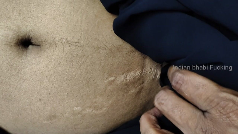 Indianbhabifucking: Sumitha Bhabi och make vän sex på sovrummet