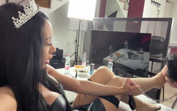 Foot Girls: Женское доминирование, подкаст, пусть этот папетсоска побалует мои ступни