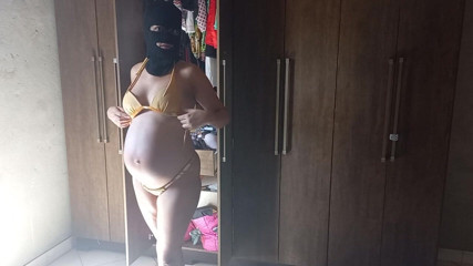 Beatriz De Jesus Silva: You choose which clothing to use in the next video,...