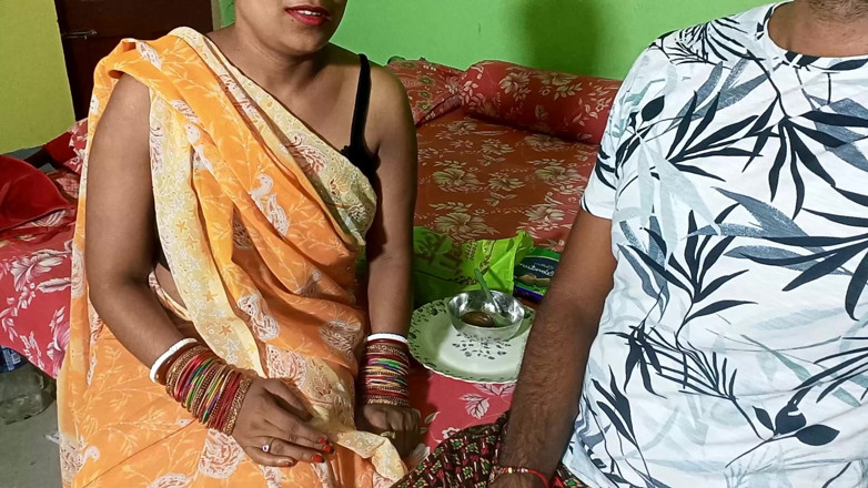 FireeCouple: Rakshabandhan'da üvey erkek kardeş üvey kız kardeşine çok eşsiz bir hediye verdi