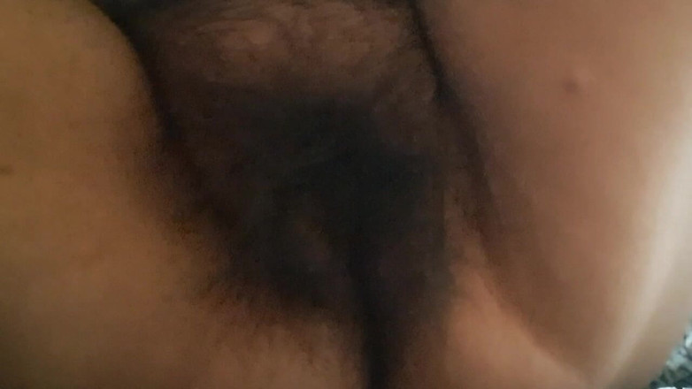 Mommy big hairy pussy: Debajo del vestido, sorpresa