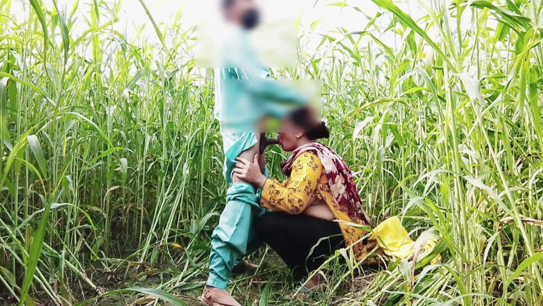 Abida sexy: Had a Beautiful Time Fucking Her Ass in the Fields...