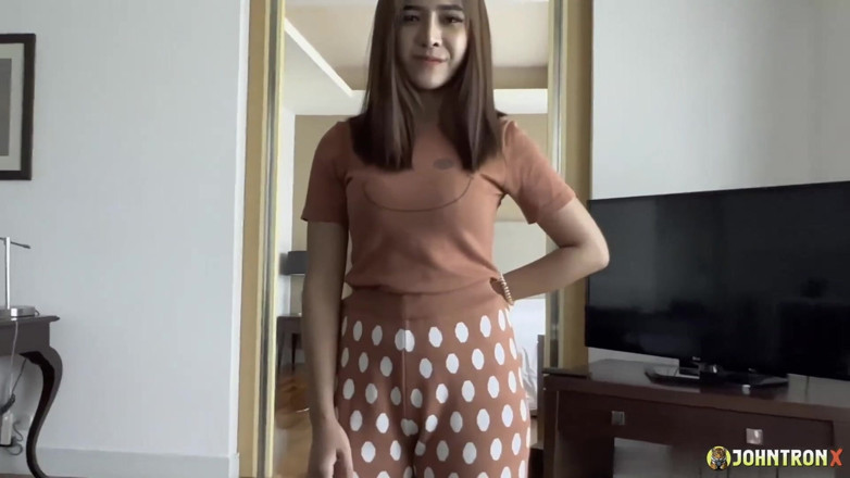 John Tron X: Johntronx - Amazing Tattooed Asian Babe Rides My Dick Like a...