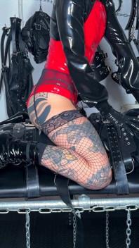 Prinzessin latex-gummi-puppe: ballhood edging