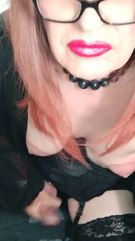 Trans Bitch Playing and Cumming