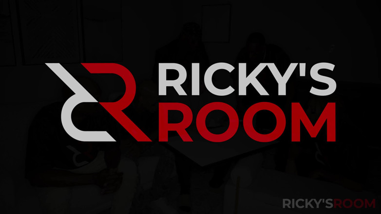 Ricky's Room: Rickysroom Kazumi neemt het op tegen zes grote zwarte pikken