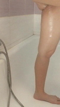 Sexy Wife Shaves Her Pussy Hair.