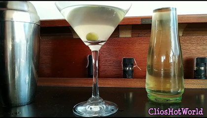 Clios Hot World: I prepare delicious urine soda, my dirty pee Martini