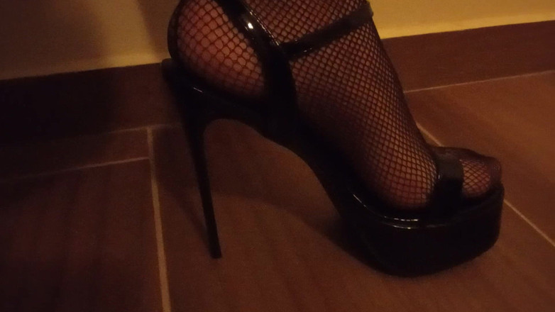 Georgia cross: Feticismo del piede