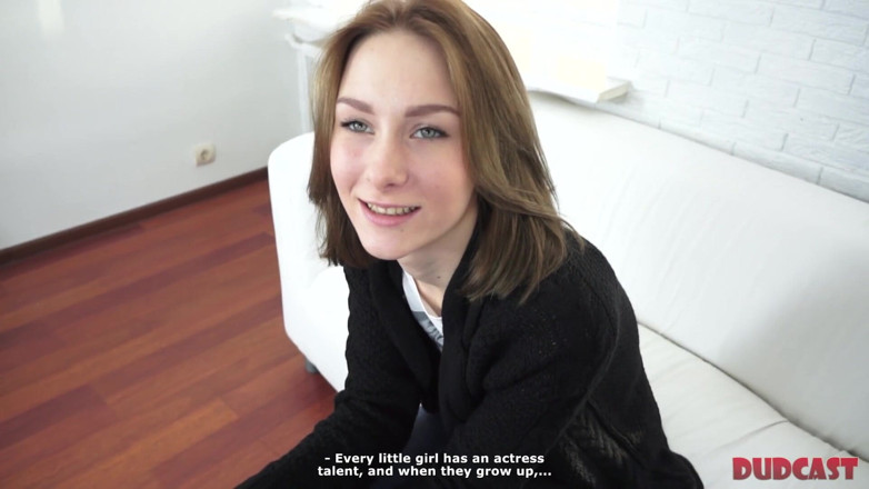 Dud Cast: Experienced Cameraman Fucks Teens Vol.4