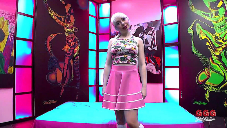 GGG John Thompson Studio: Ggg John Thompson – Starý soused trhá mladého zahradníka