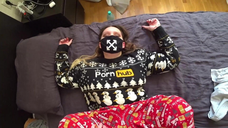 Booty_assx: Beste kerstcadeau is seks met stiefzus met grote kont - Booty_ass