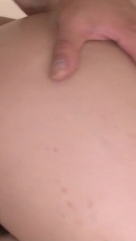 สาวญี่ปุ่นเงี่ยนร้อน ขนหีดกดำถูกเย็ดแรงครีมพาย