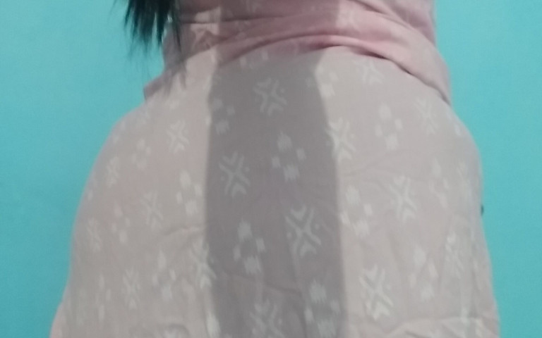 Desi Hot Shemale Big Cock (Mom love)