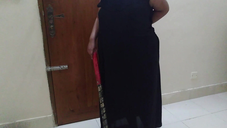 Aria Mia: Moti Gand Vali Muslim Nakurni Ko Jabardast Chudai Hindu Malkin...