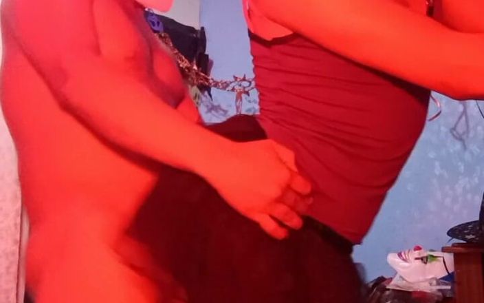 Femboy from Colombia: Хорошая игра в красном, момент