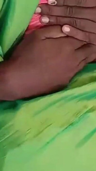 Friend's Stepmom Fucking in Green Saree with Subtitles -1