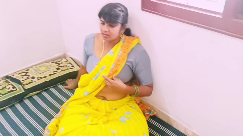 Telugu honey lips: Indian Middle Age Stepaunty Enjoyed StepDaughter's Husband Bog Dick. Telugu...