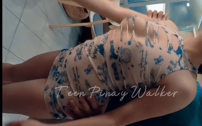 AshleyLevi: Toque sensual no hall way parte 2