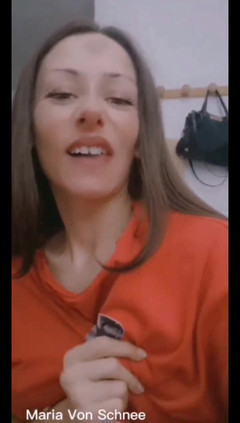 Maria Von Schnee: मुझे यह चाहिए ... और मुझे अब यह चाहिए !!