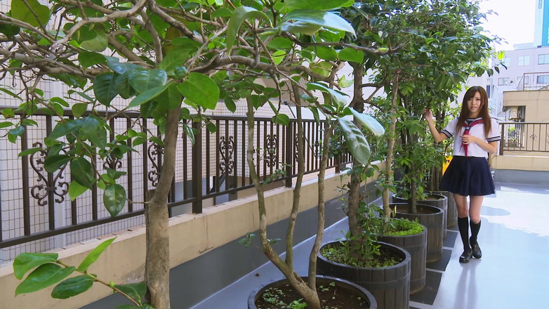 Caribbeancom: Malá náctiletá Asiatka dostane naplněný muff