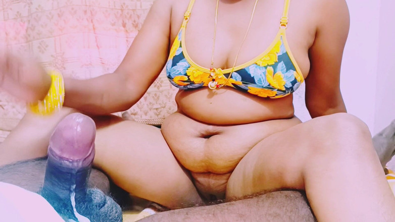 Telugu honey lips: Vợ và bố vợ ngoại tình làm tình. Telugu nói...