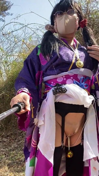 No132 Kimono içinde sokak idrar oyunu