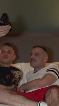 Přítel je šukán od zralého kluka