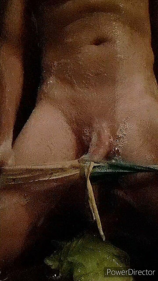 Madaussiehere: Čas na sprchu ve žlutých a zelených Speedo