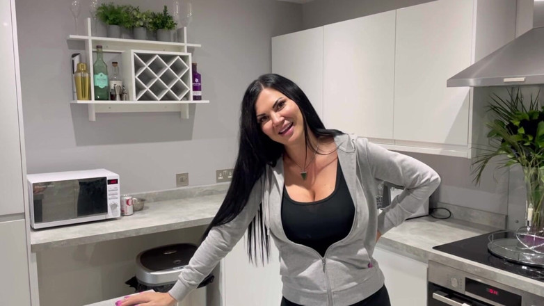 Jasmine Jae: Den mechaniker ficken