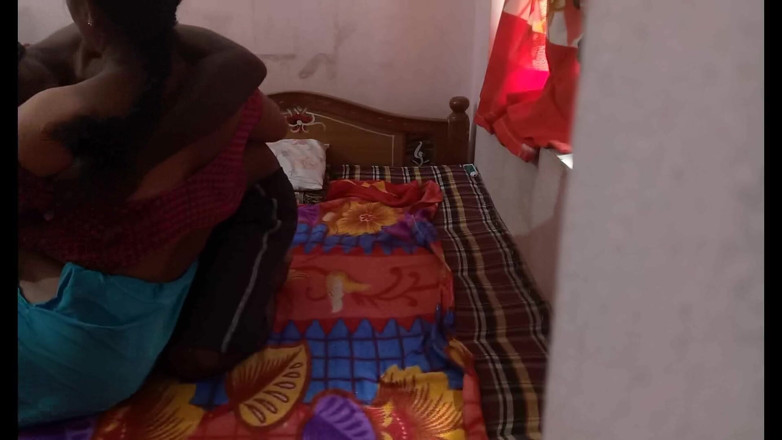 Desi mature: Makcik putih bersusu seksi India seks buatan sendiri terbaik