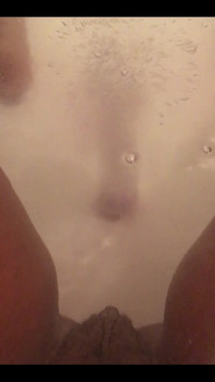 When You Feel Like Making a Bath Bomb Video, but the Pussy Steals the Show