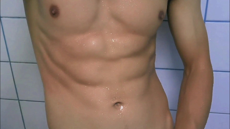 SEXY_GUYBEST: Супер сексуальный спортивный молодой ебарь после душа готов жестко трахнуть тебя