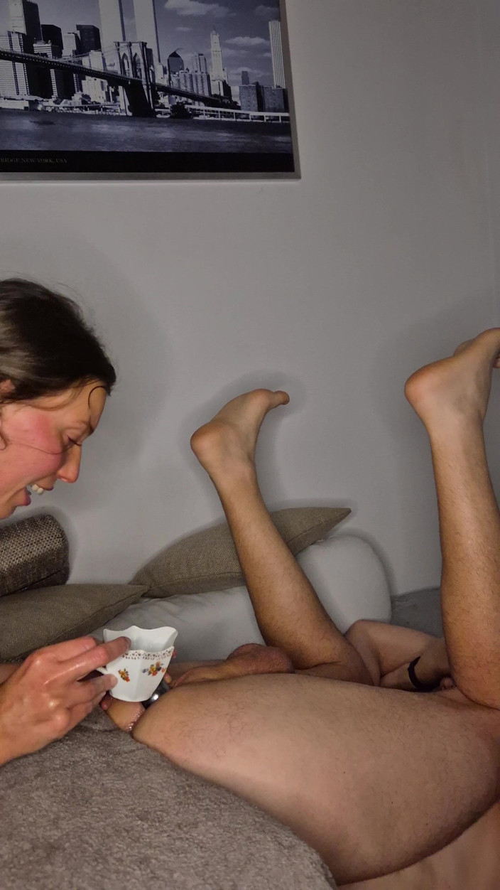 SFHarcerska: Xoa bóp tuyến tiền liệt làm tình đít anh ấy đổ sữa vào đít...