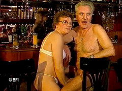 Nasty matures and dirty grannies club: Oma Bomma, часть3