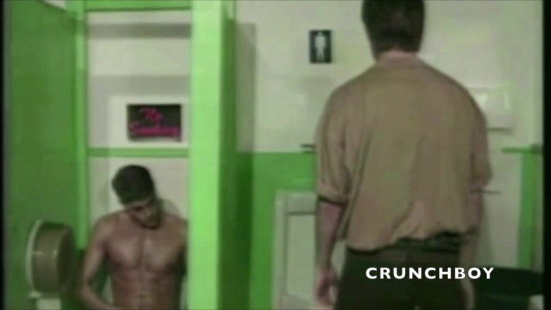 Crunch Boy: Porno vintage, pipe hétéro dans des trous de gloire discrets