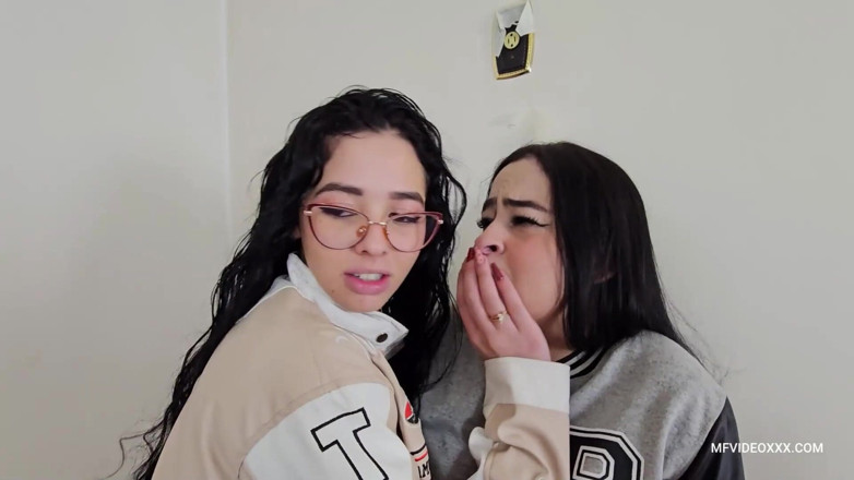 MF Lesbian: Nụ hôn của tôi sẽ giữ cho bạn an toàn