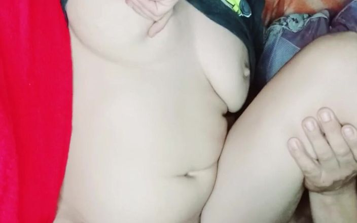 Naree hot: दोस्त के साथ बहुत जोरदार चुदाई, मुझे अपनी चूत पर अपना दूध दे रही है