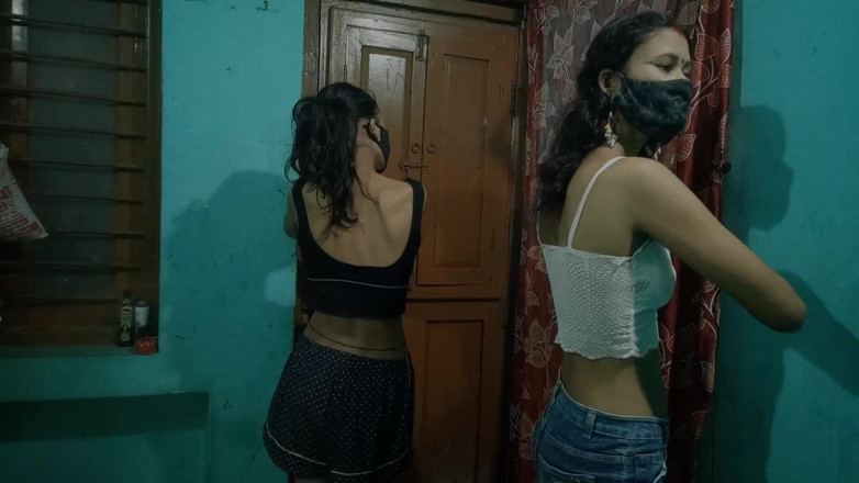 Raitorani: Two Girls and a Boy College Classmates Threesome
