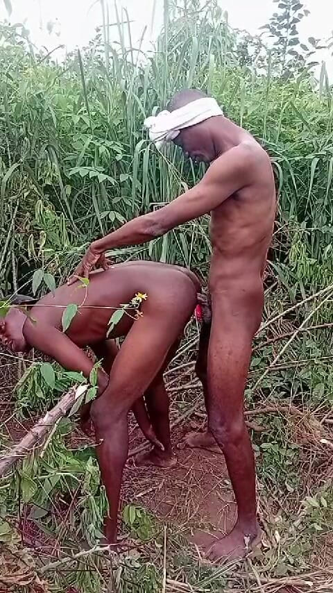 Sexydaddy: Marathon ngoài trời làm tình bên trong trang trại