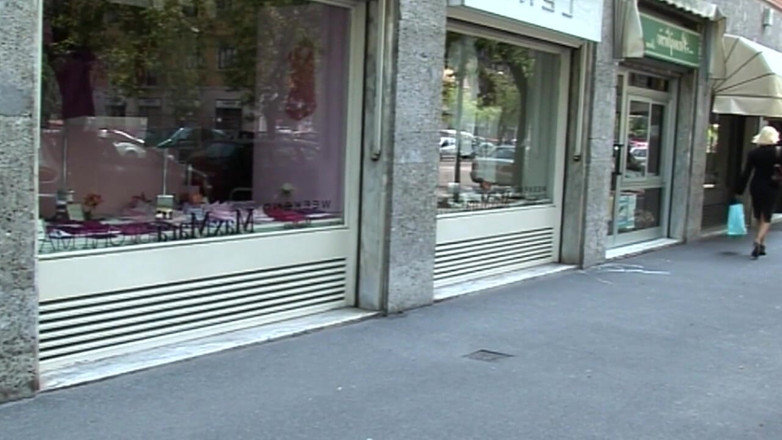 Milf in Love: Cea mai bună prietenă a soției mele este o curvă...