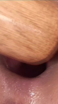 Amber Rayne em punho anal, mijo, chuva dourada