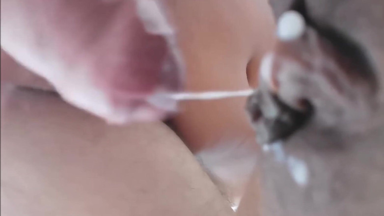 Cuckoby: Obrovská creampie v její kundičce